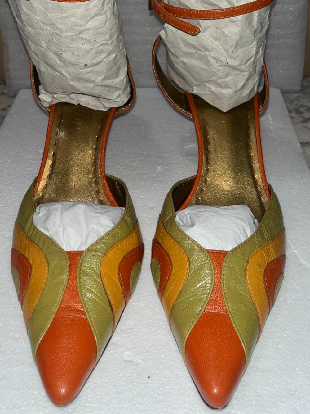 Gianni Bini Orange Green Yellow Wave-Accent Pointed Toe Heels - Picture 5 of 11